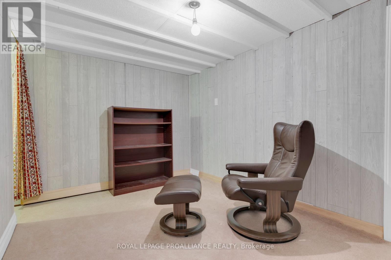 20 LOCKWOOD DRIVE - 25