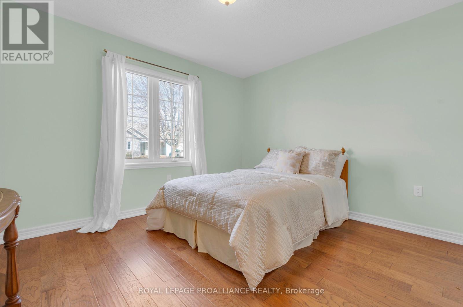 20 LOCKWOOD DRIVE - 8
