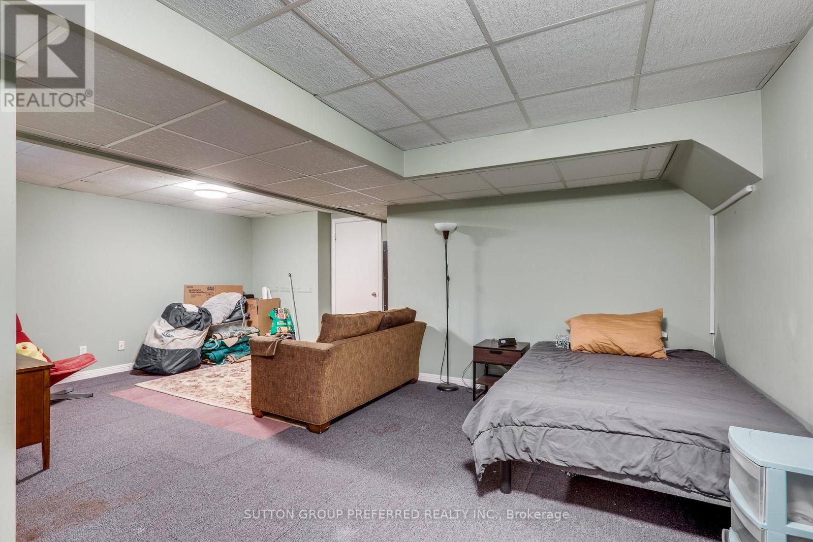 94 ASHBURY COURT - 43