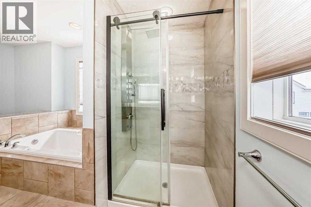 Single Family House for Sale in  Royal Oak Heath NW Royal Oak Calgary 