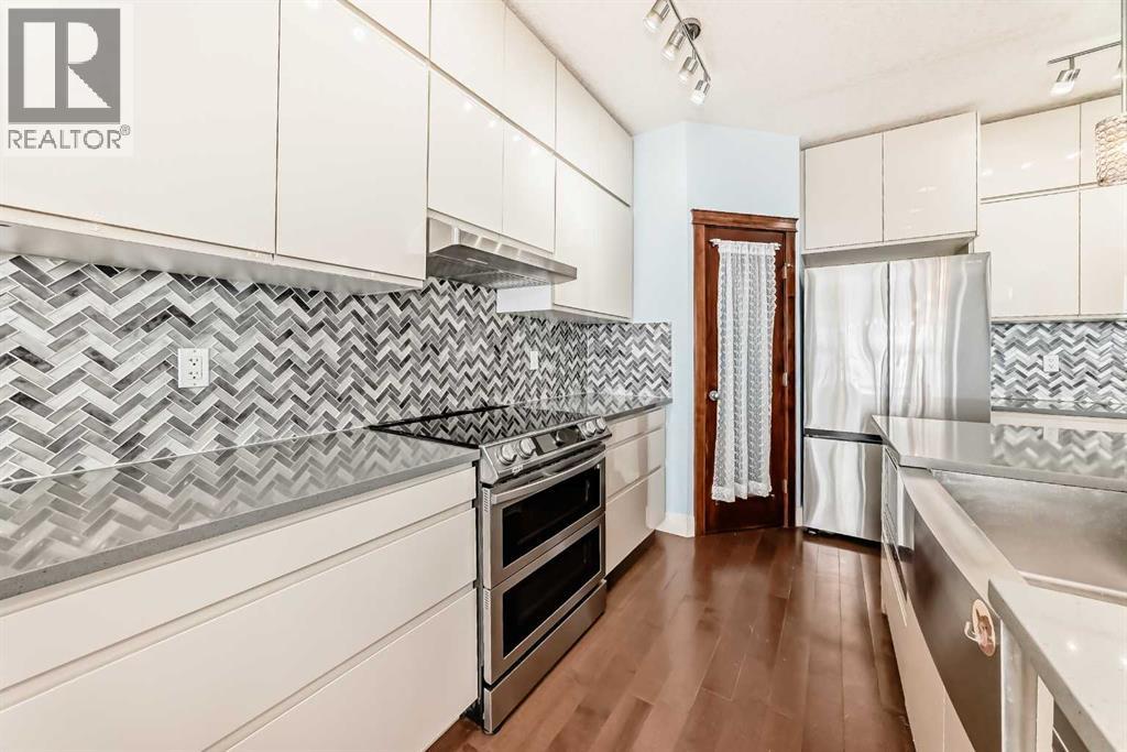 Single Family House for Sale in  Royal Oak Heath NW Royal Oak Calgary 