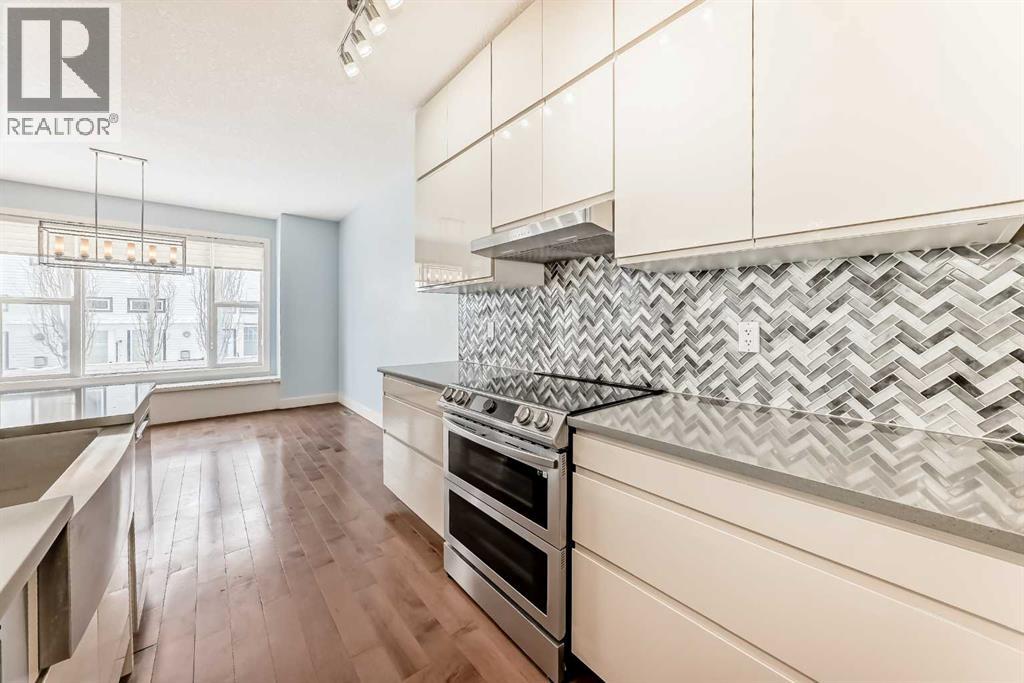 Single Family House for Sale in  Royal Oak Heath NW Royal Oak Calgary 