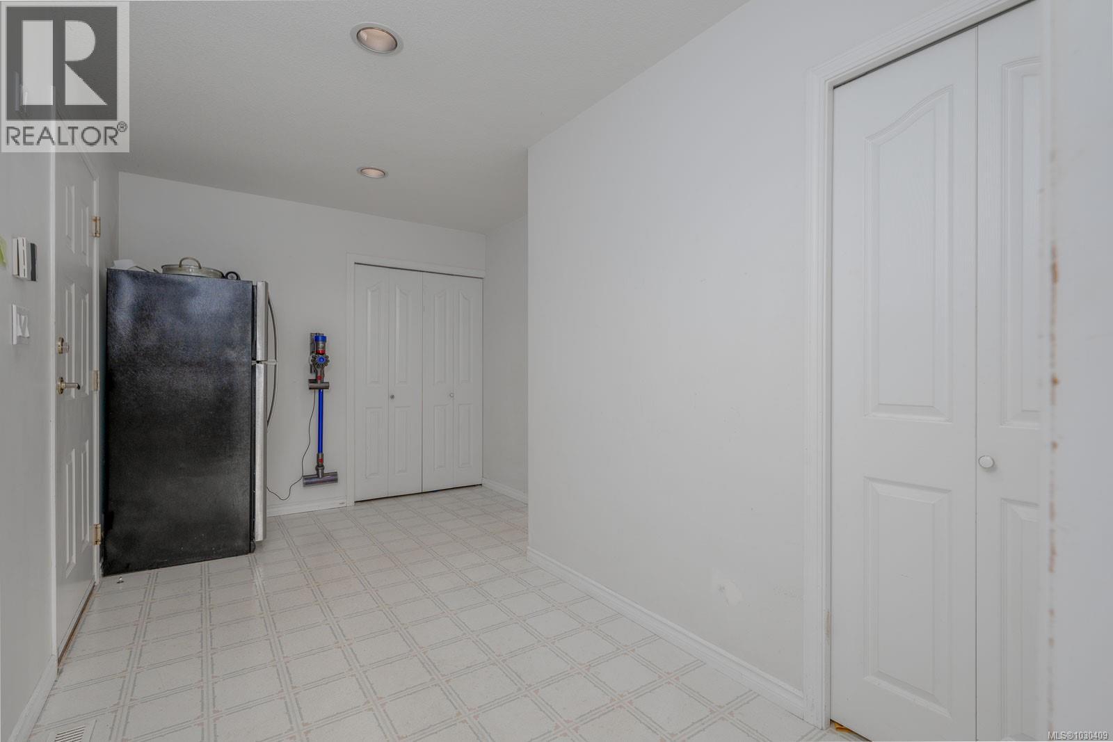 5145 Grouhel Rd - 23