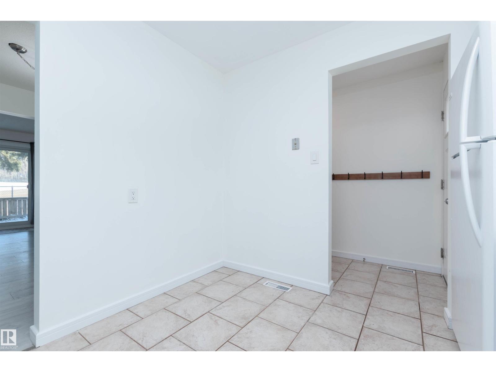 #135 Great Oaks, Sherwood Park