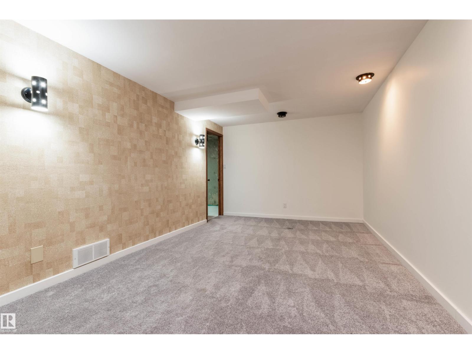 #135 Great Oaks, Sherwood Park