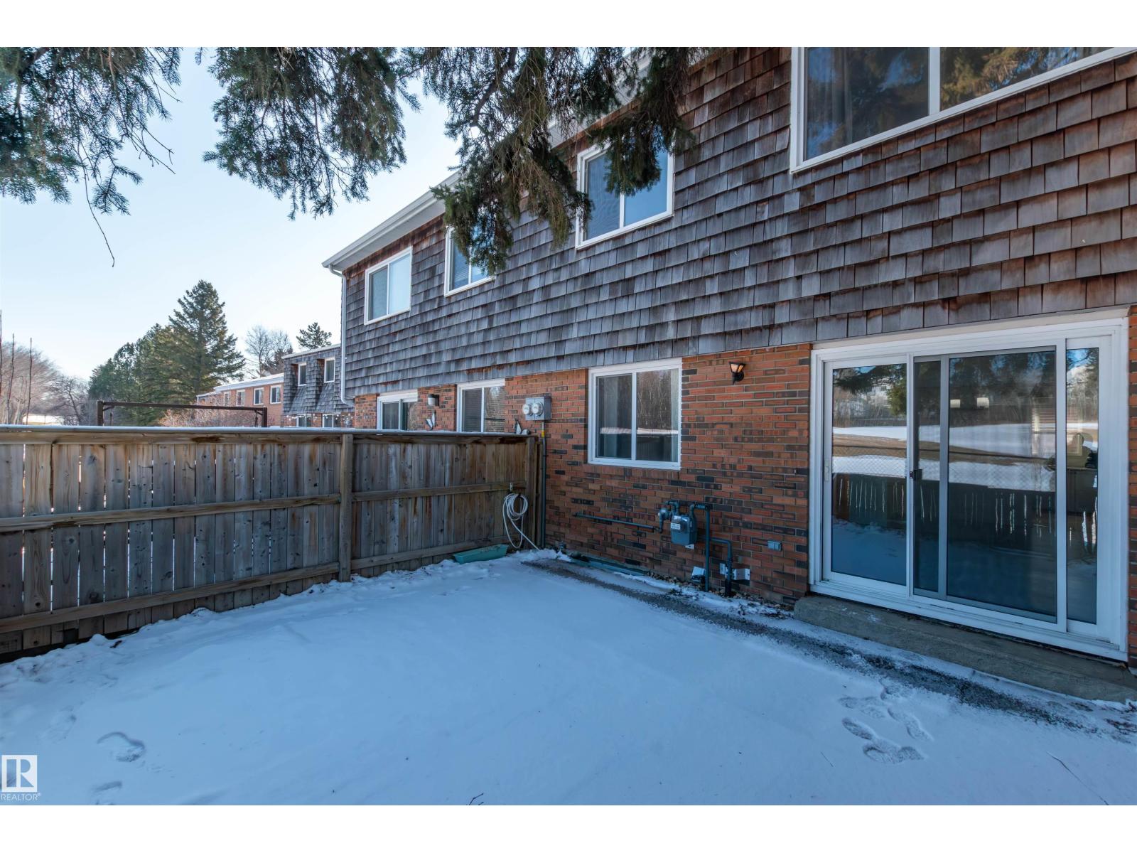 #135 Great Oaks, Sherwood Park