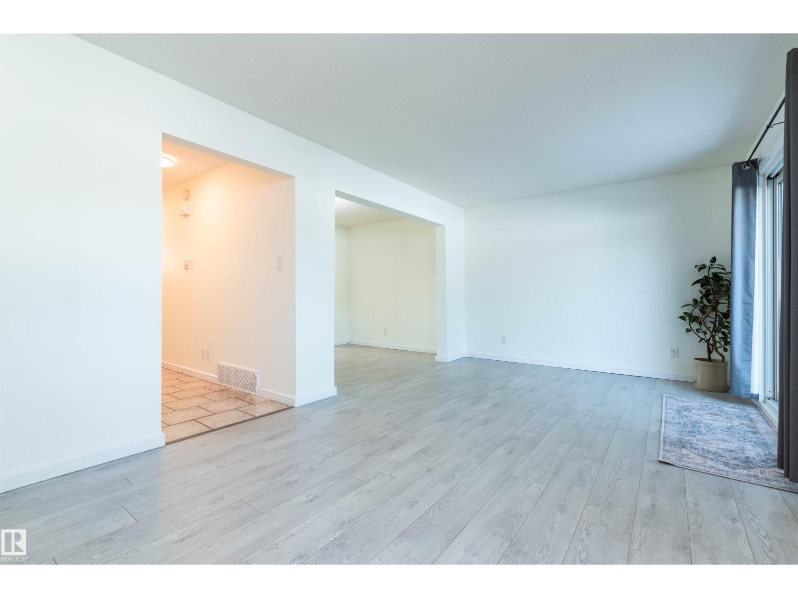 #135 Great Oaks, Sherwood Park