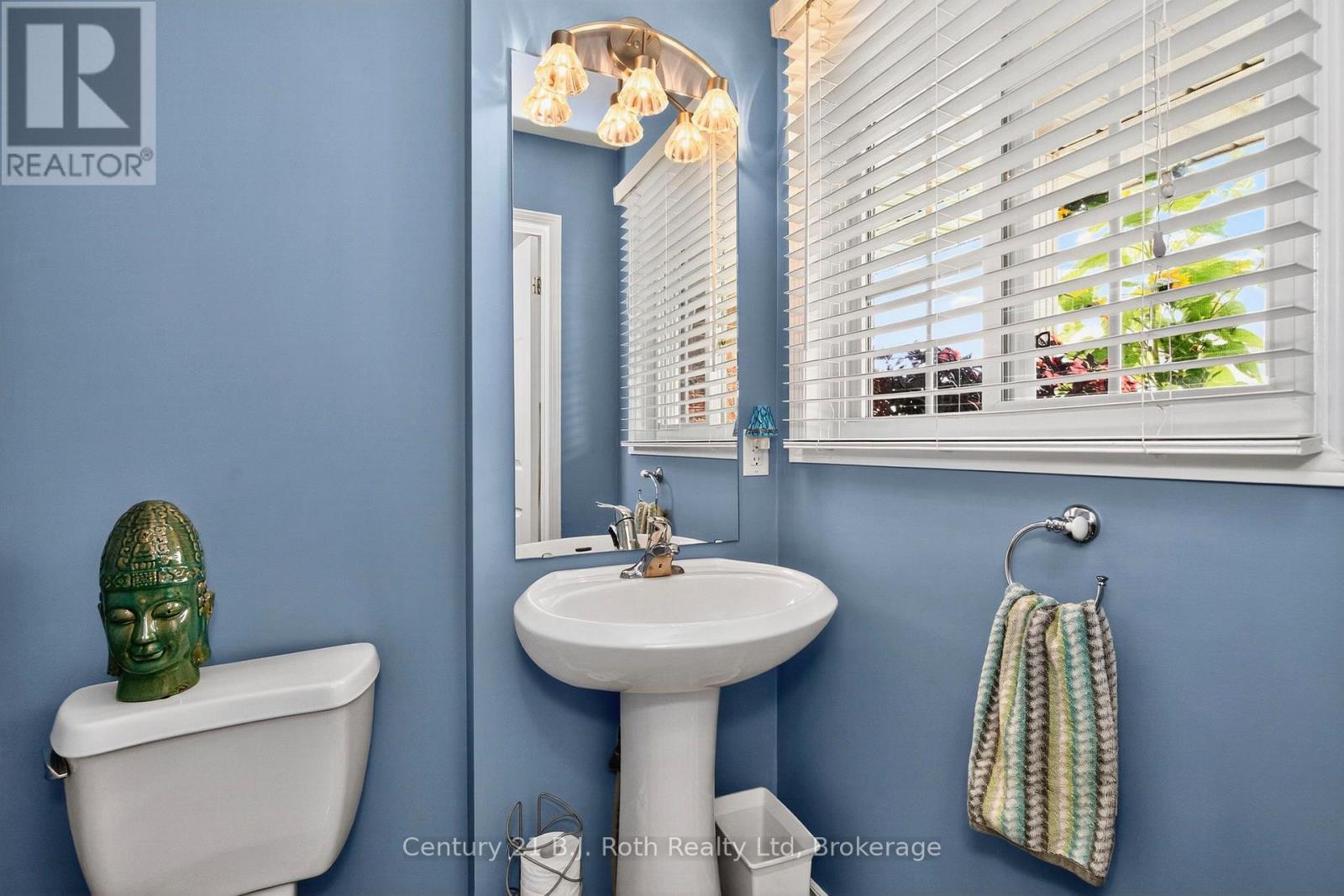 156 SOUTHWINDS CRESCENT - 18