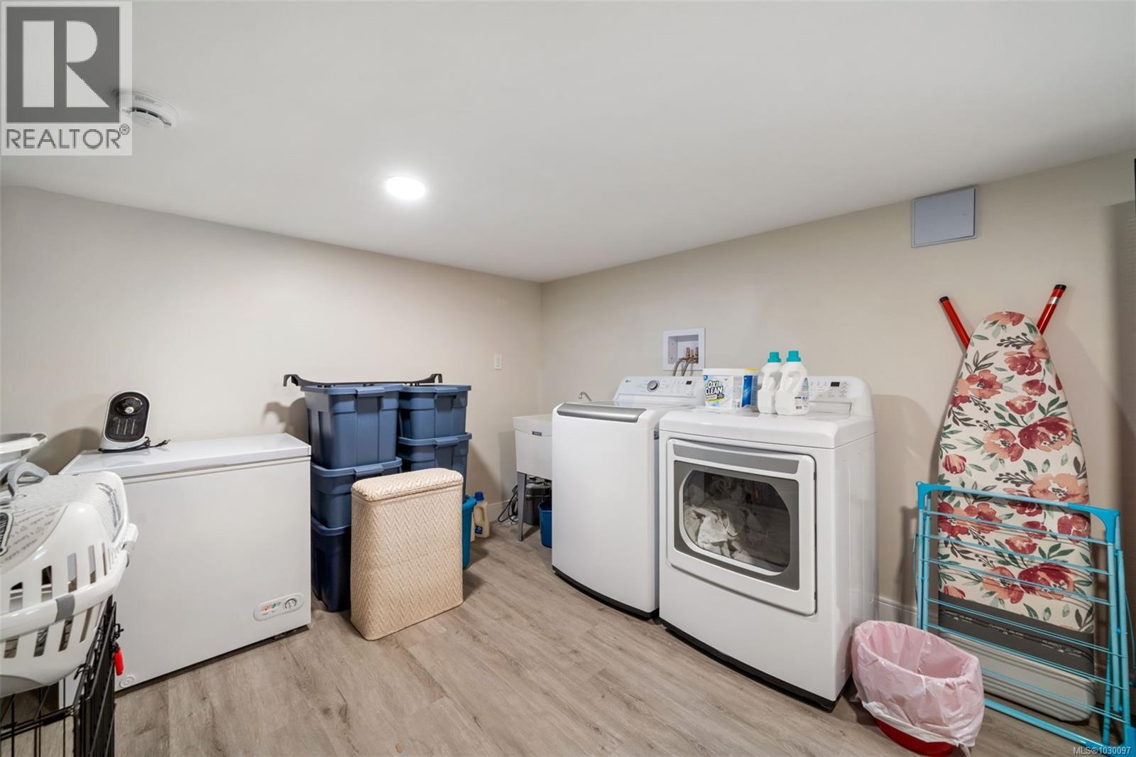 1501 Shawnigan Mill Bay Rd - 38