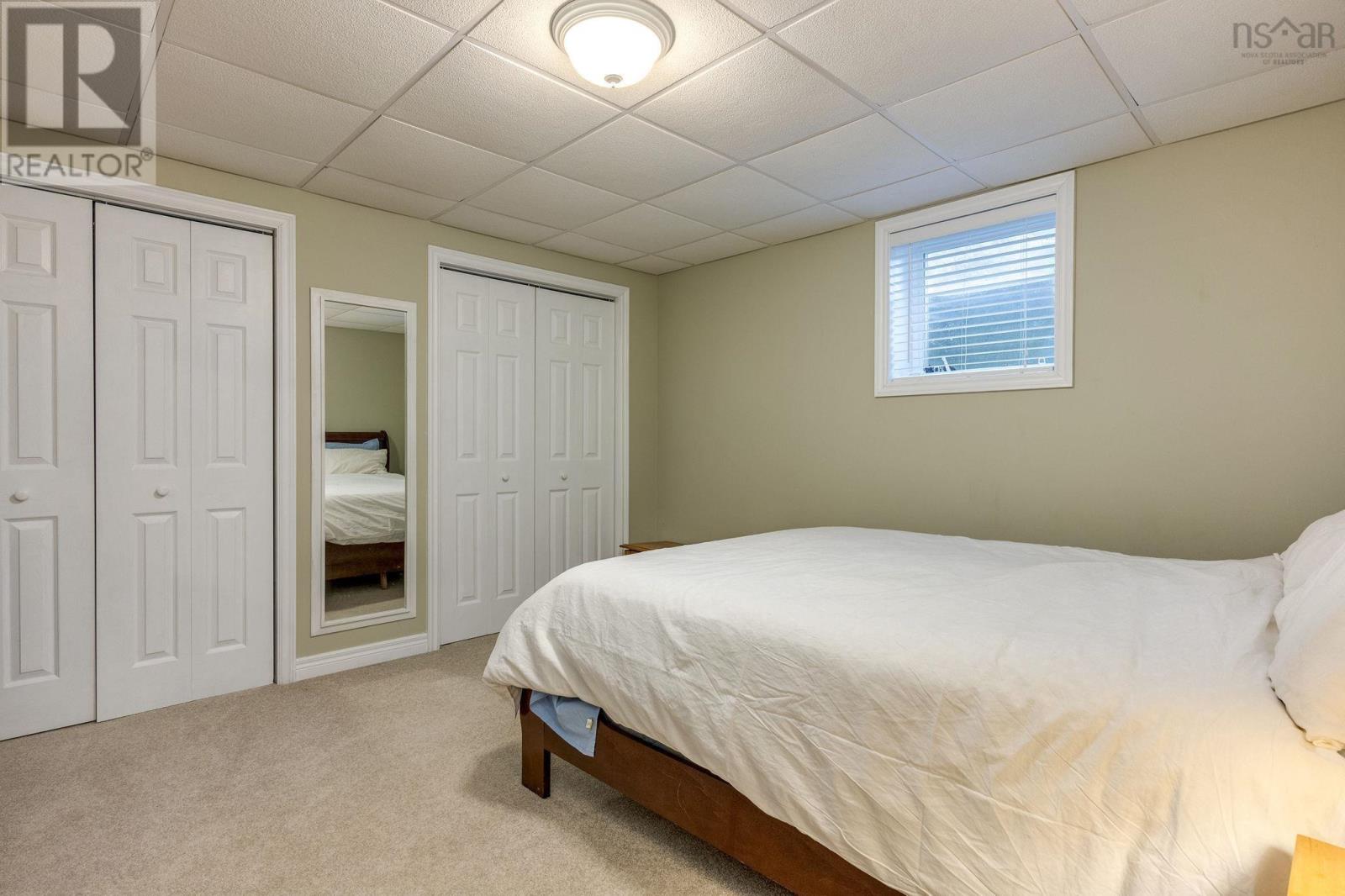 Property 40 of 49 of 73 Gravenstein Drive