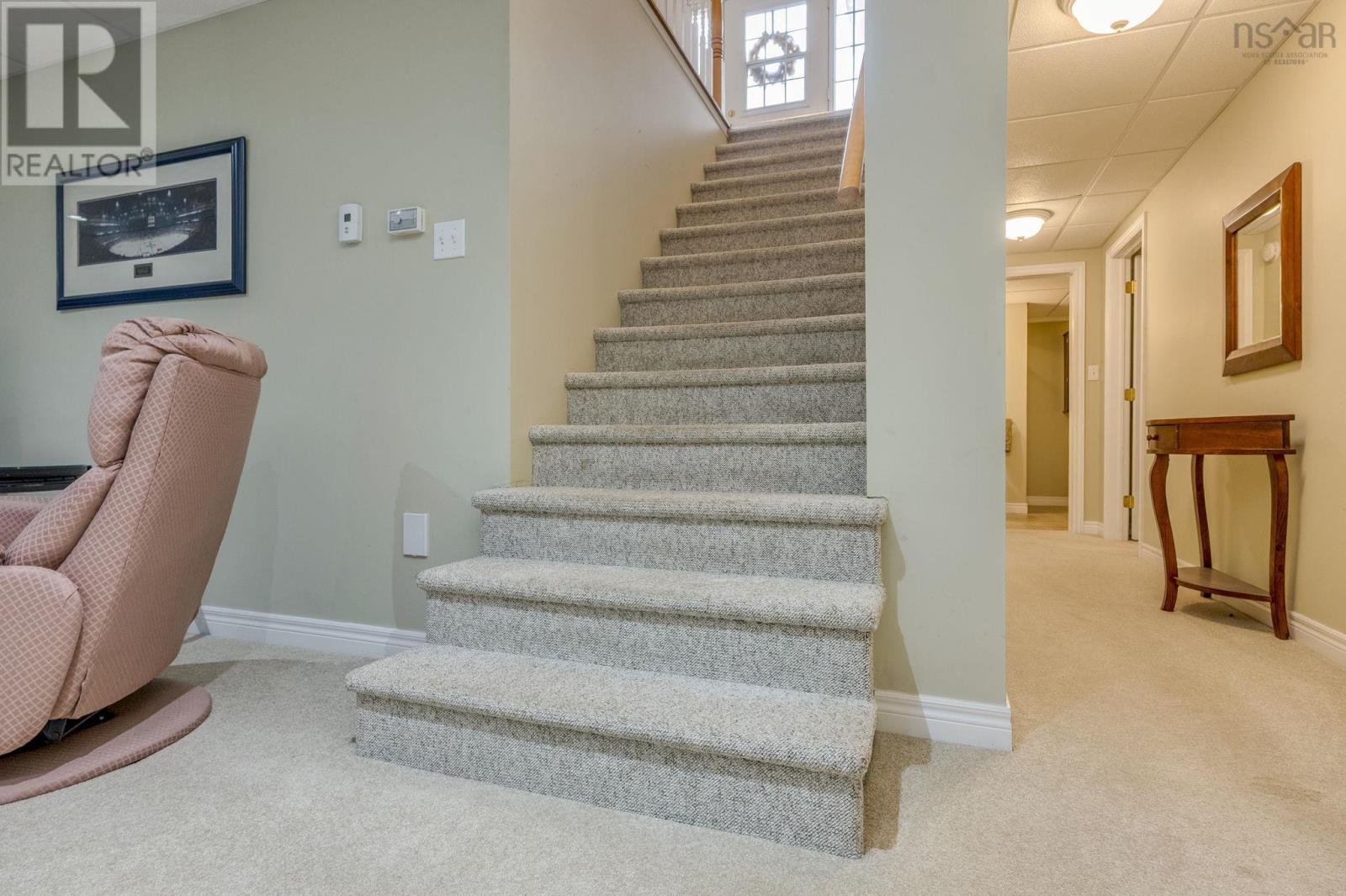 Property 25 of 49 of 73 Gravenstein Drive