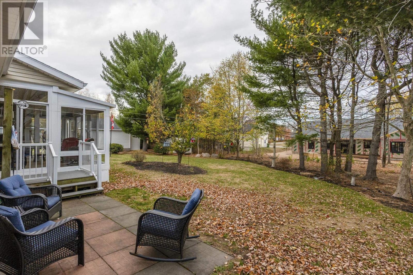 Property 20 of 49 of 73 Gravenstein Drive