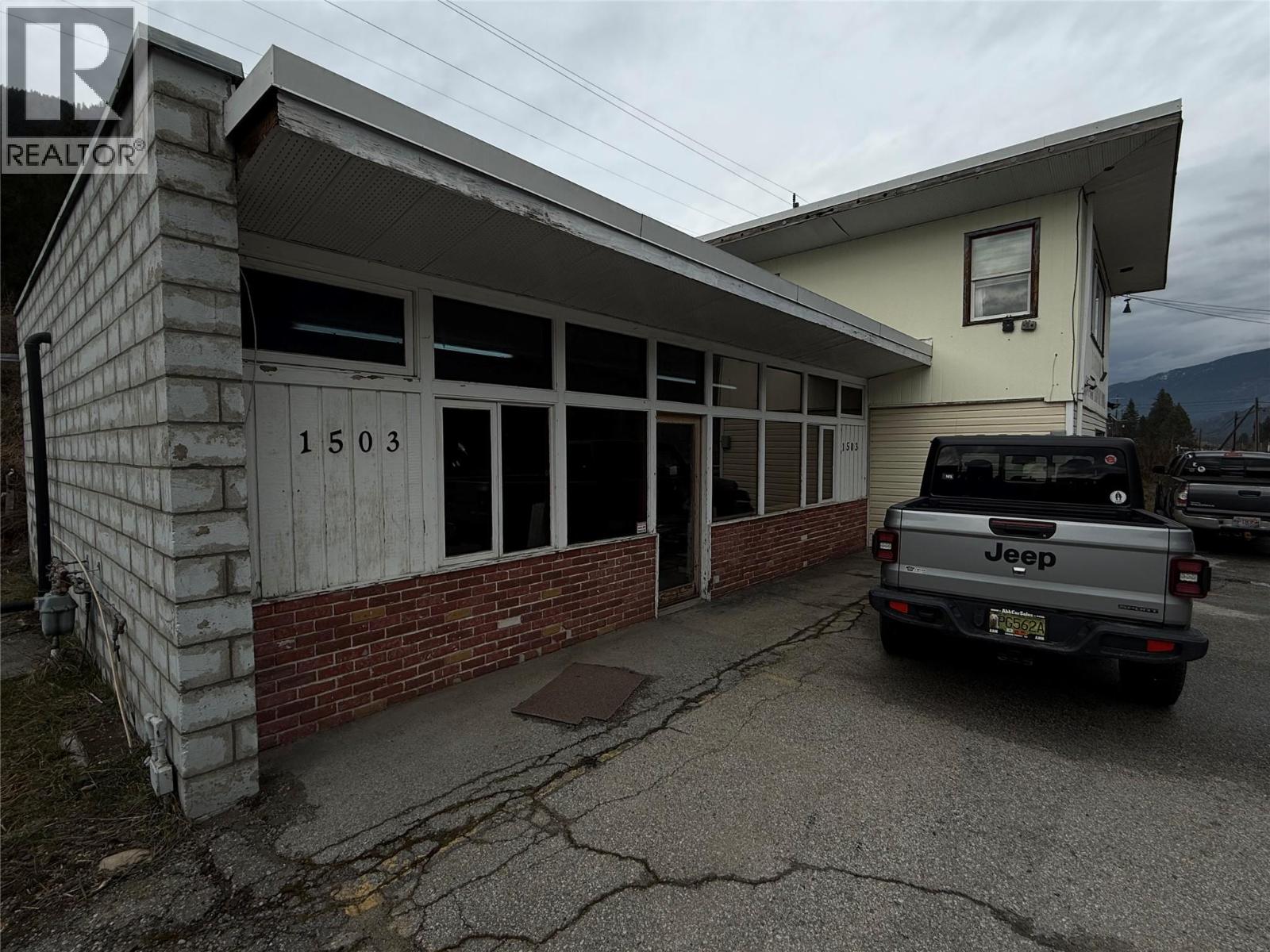 Exterior of showroom.