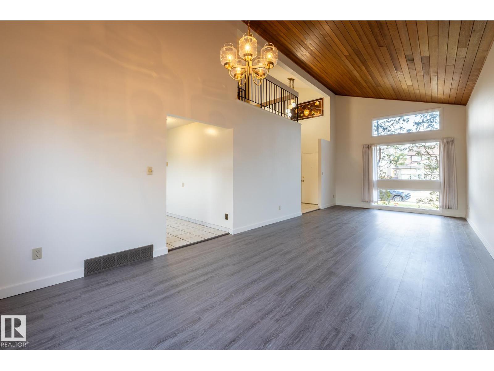 14339 122 ST NW - 12
