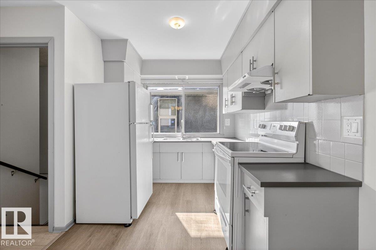 11836 42 ST NW, Edmonton