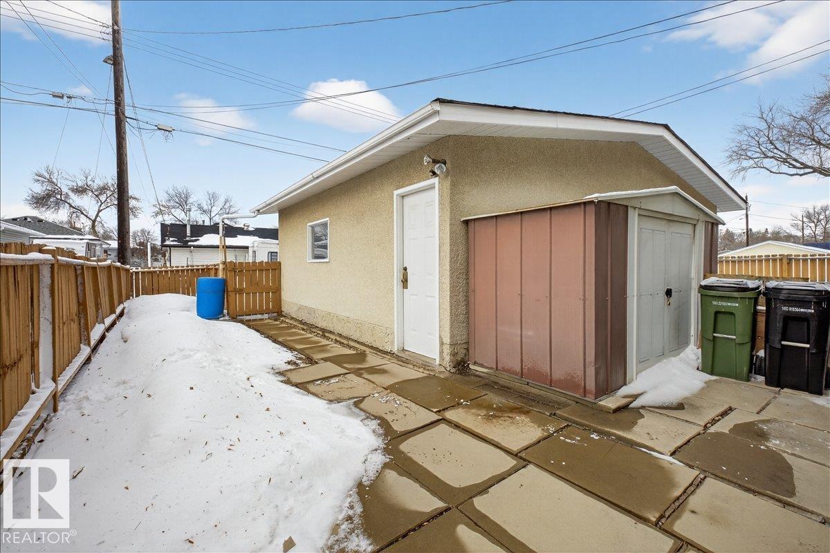 11836 42 ST NW, Edmonton