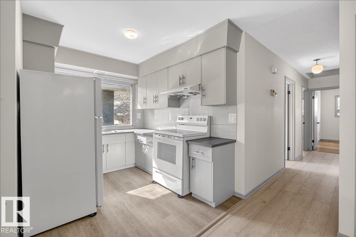 11836 42 ST NW, Edmonton