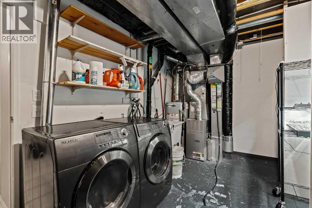 Single Family House for Sale in    Avenue NW Huntington Hills Calgary 