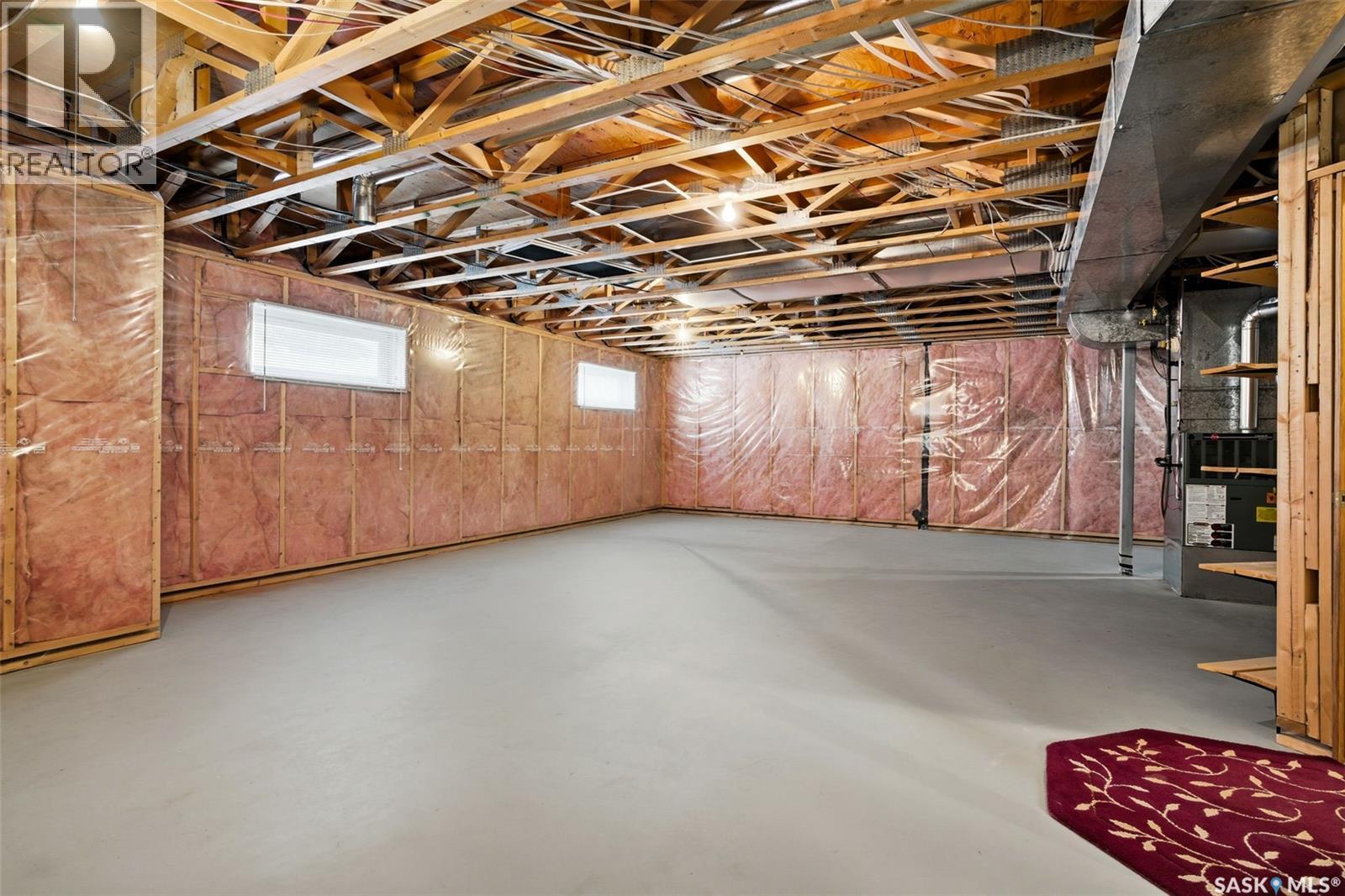 3083 ST JAMES CRESCENT - 36