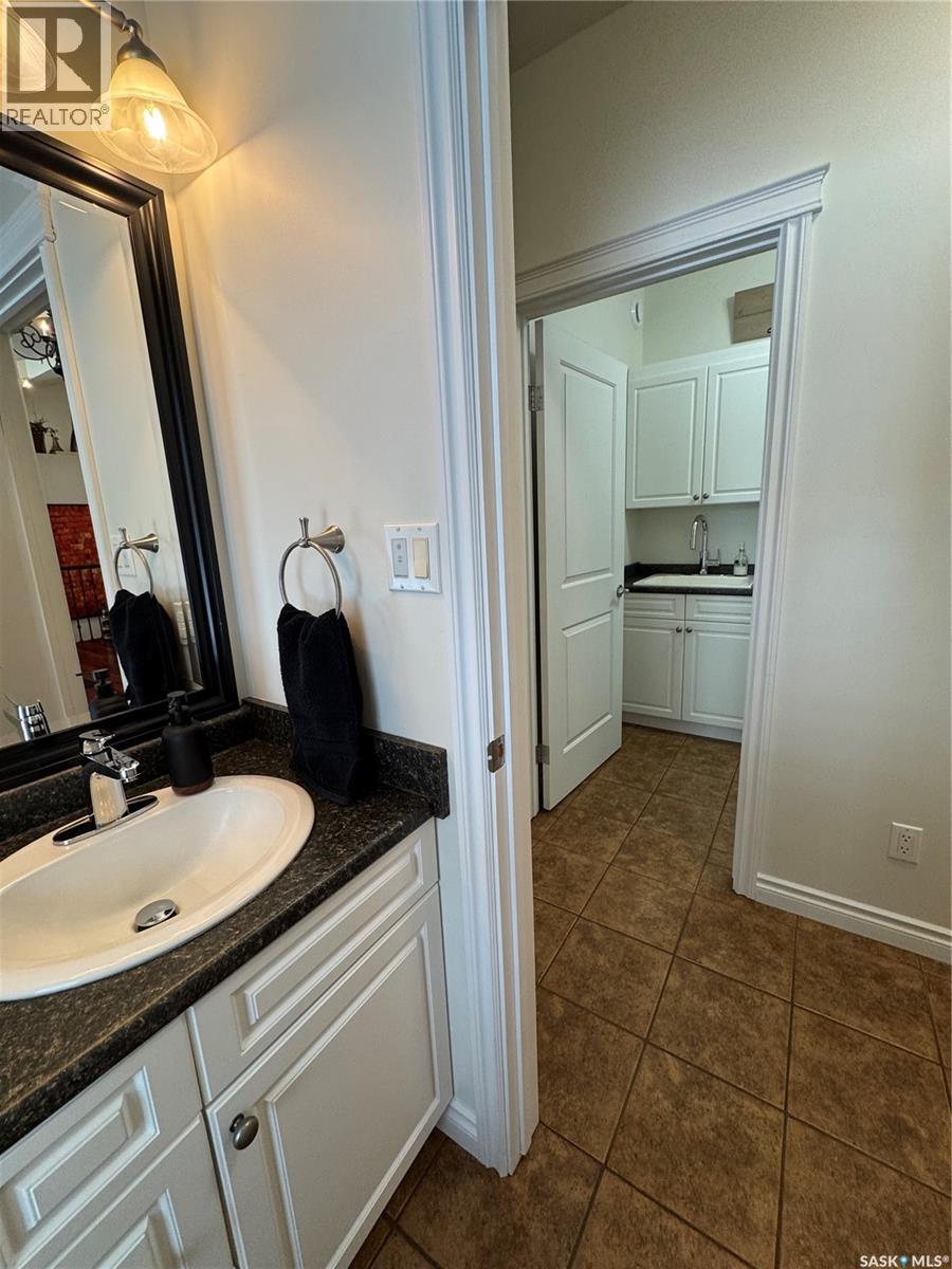 4.96 ACRES MOVE IN READY PROPERTY - 8