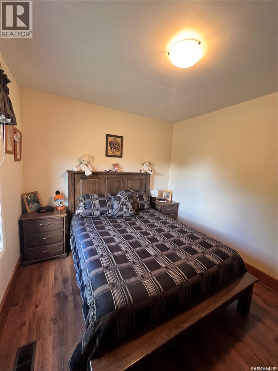 195 ENSIGN STREET - 11