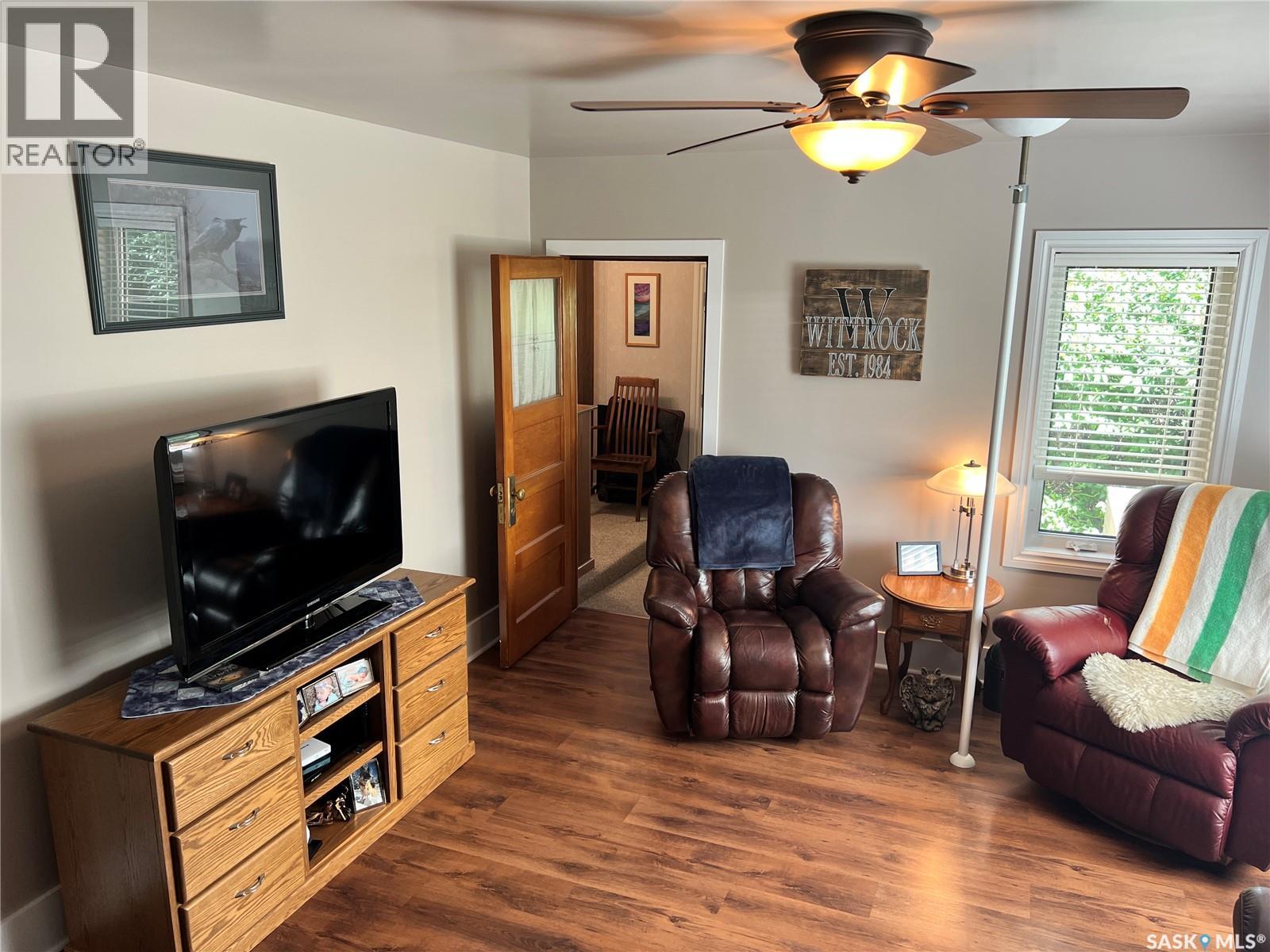 195 ENSIGN STREET - 9