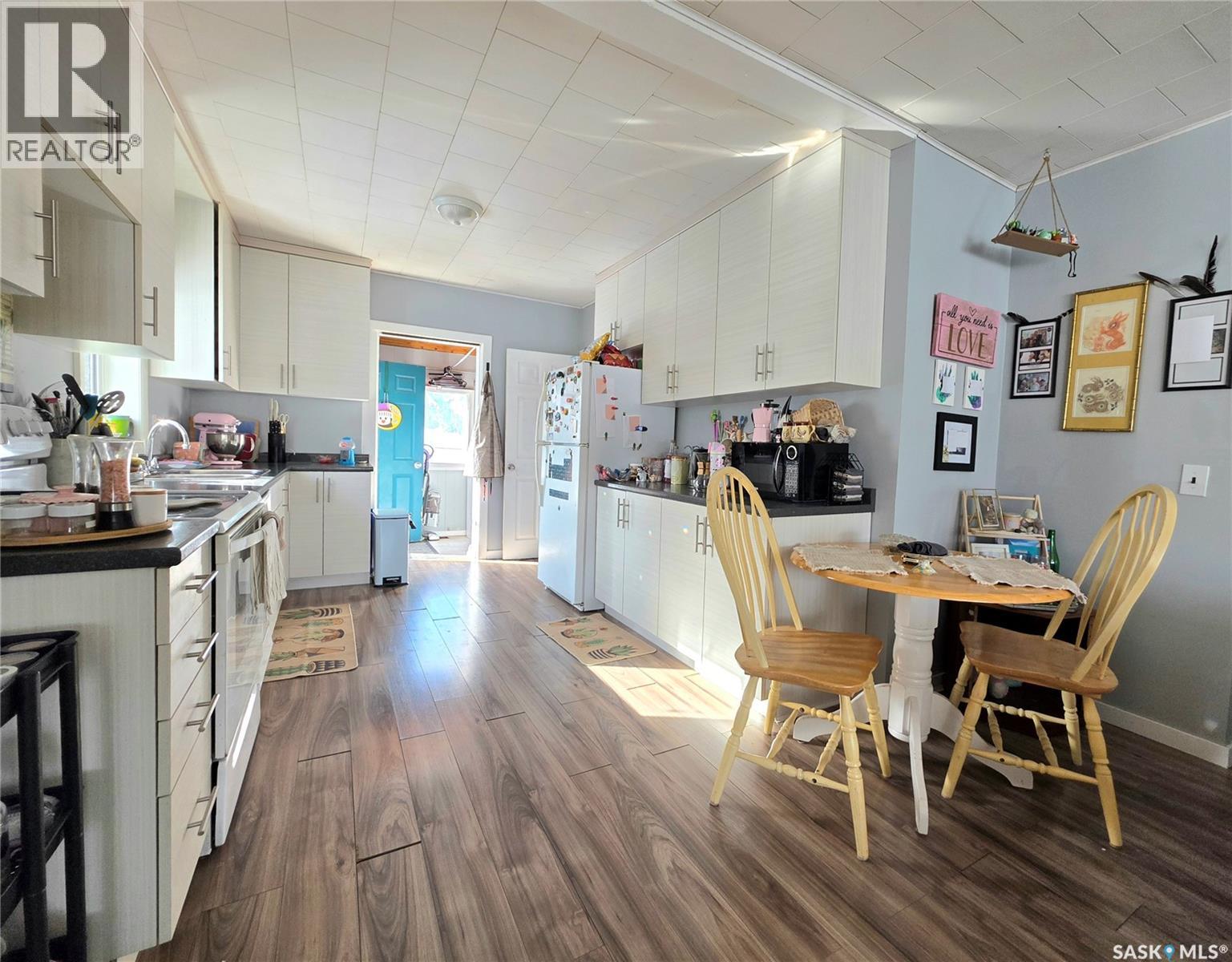 311 5TH AVENUE E - 12