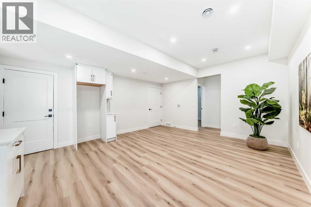 Single Family House for Sale in   Avenue SW Richmond Calgary 