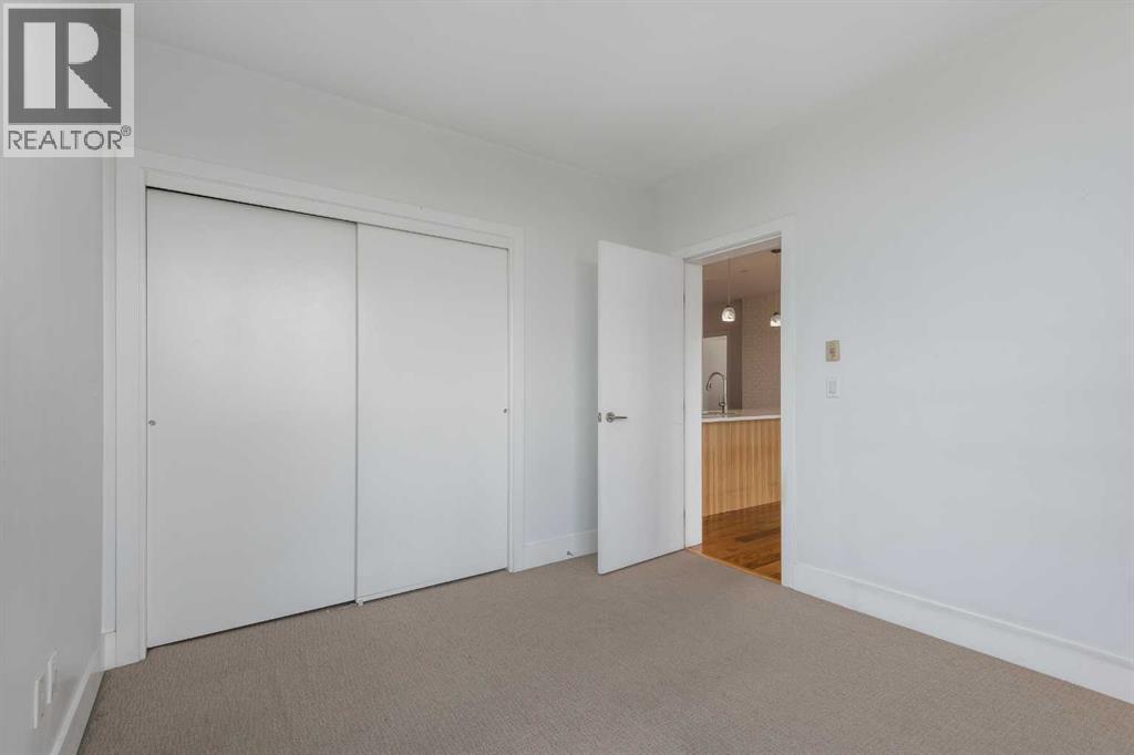 Single Family House for Sale in    Avenue SW Richmond Calgary 