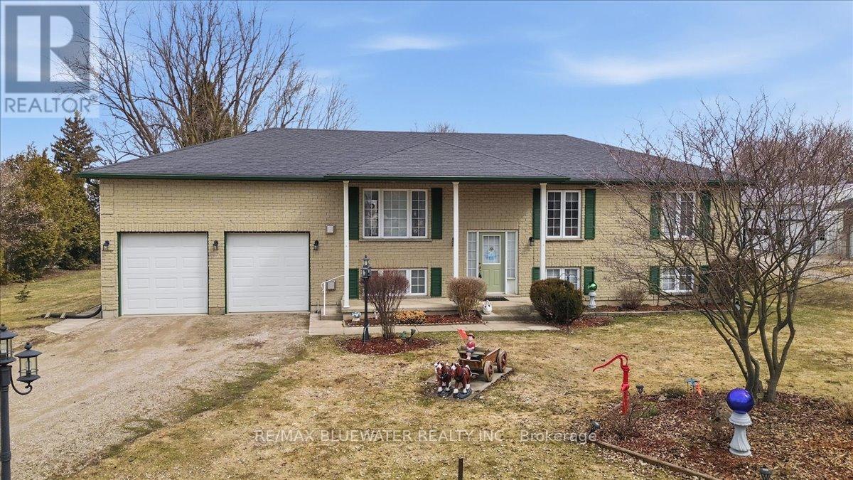 6704 PERTH LINE 44 Property Photo