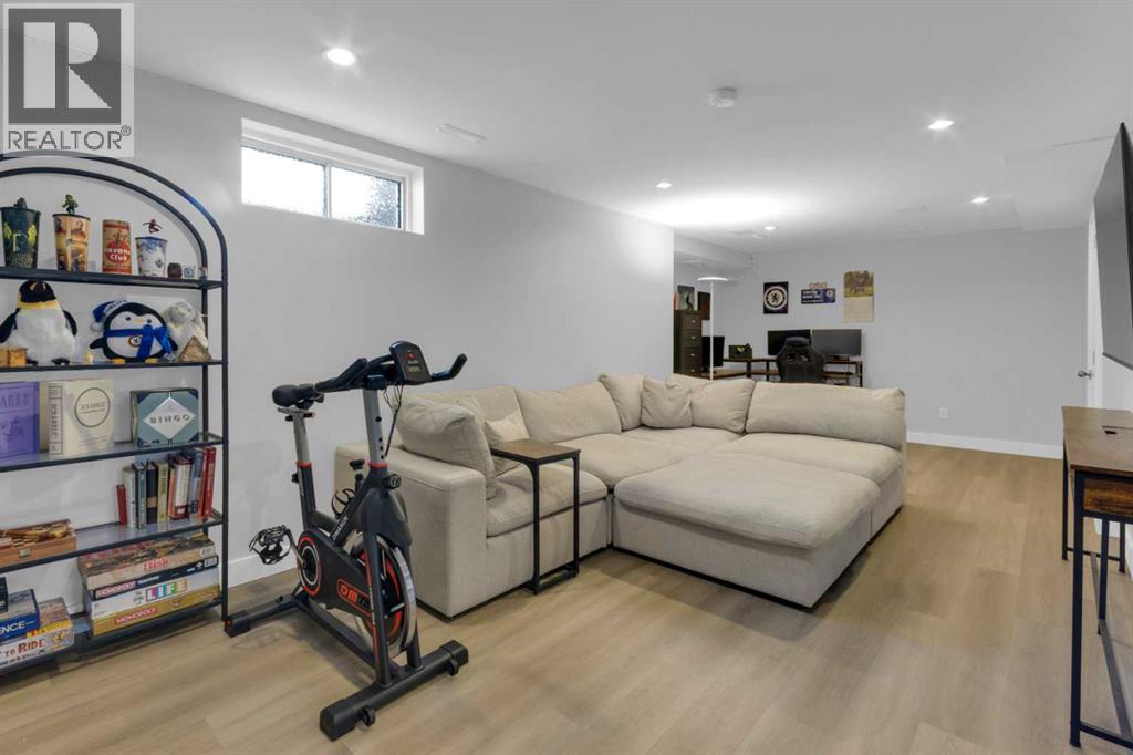 Single Family House for Sale in   Bracewood Drive SW Braeside Calgary 