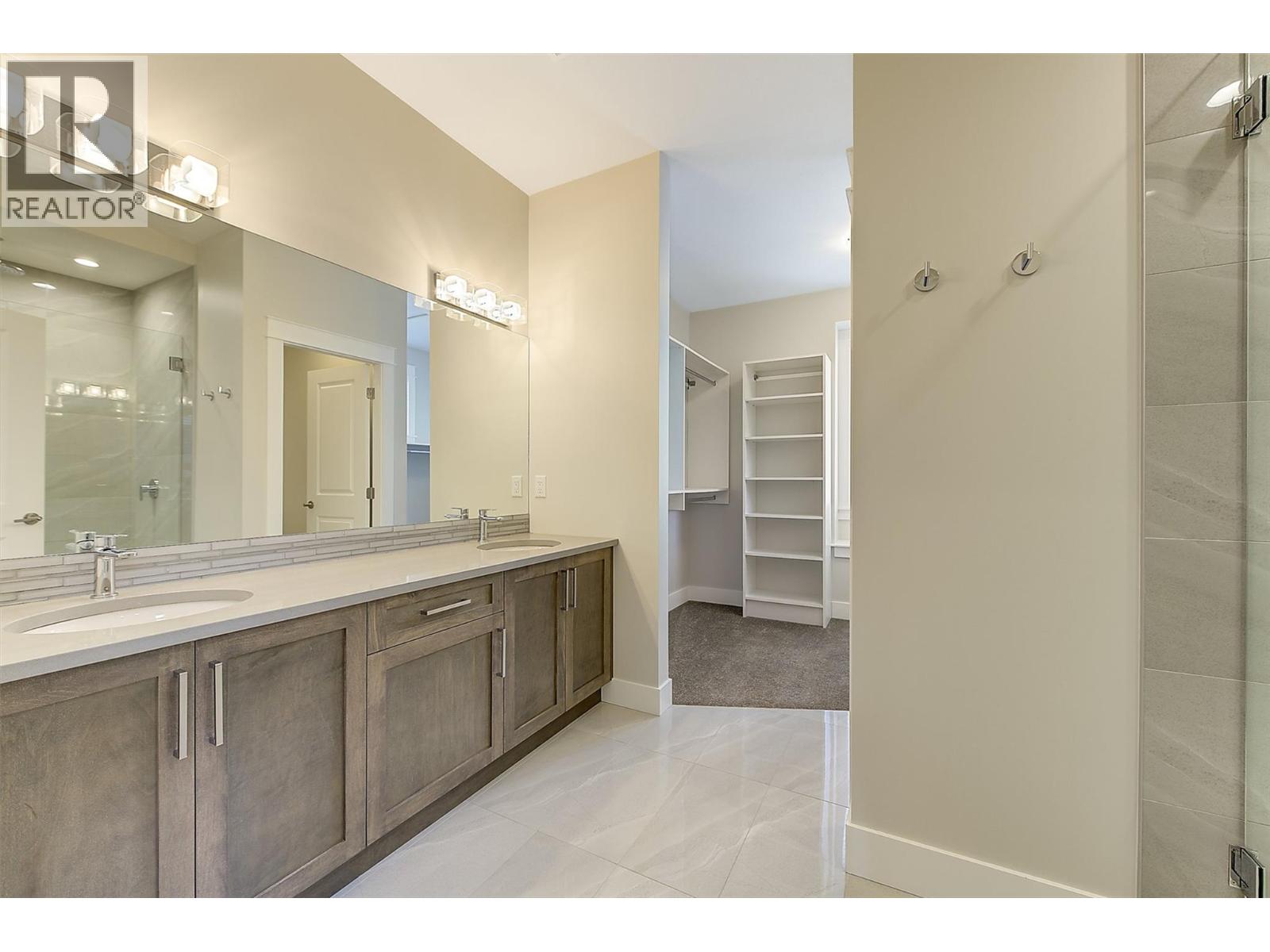 #11 12840 Stillwater Court - 31