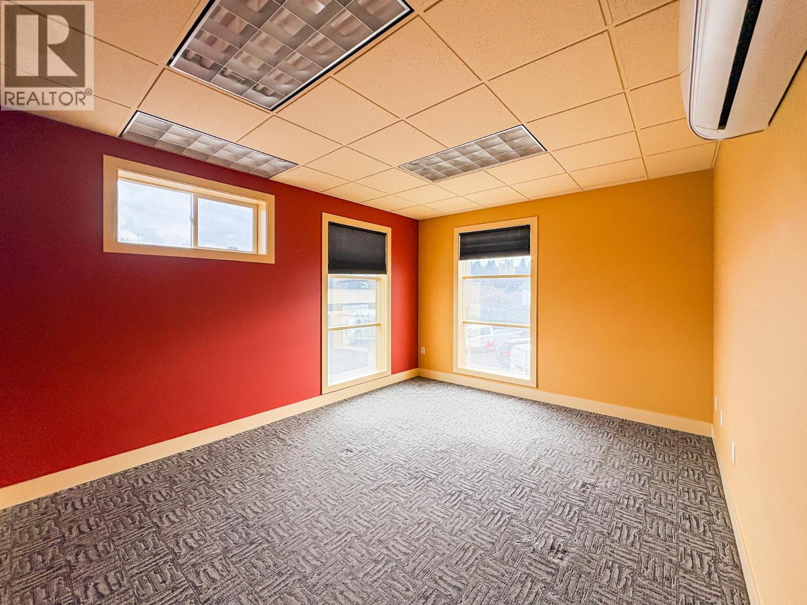 202 495 Banks Road, Kelowna