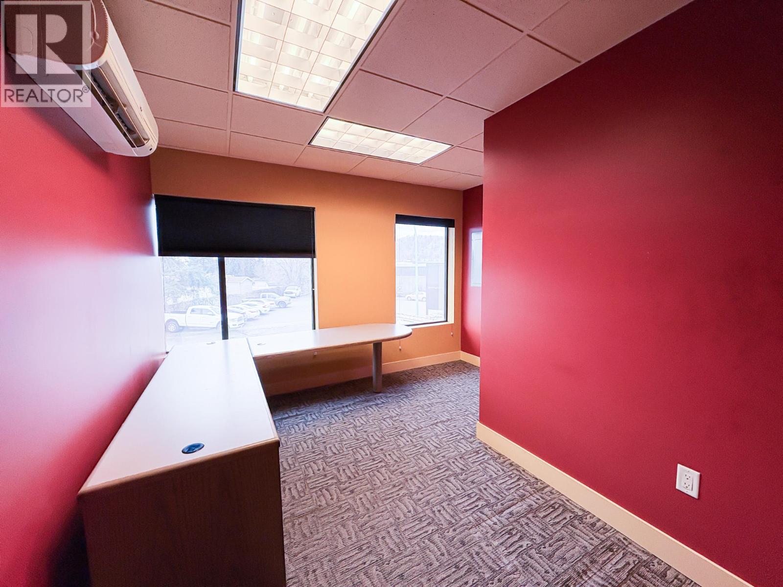 202 495 Banks Road, Kelowna