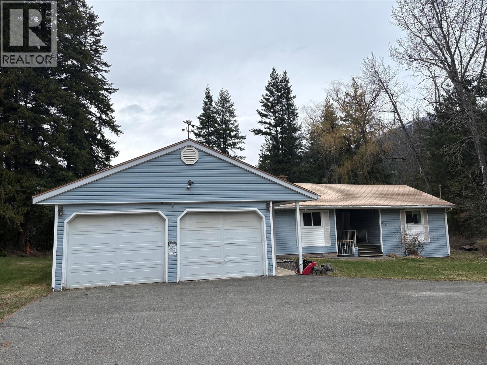 8764 Holding Road, Adams Lake