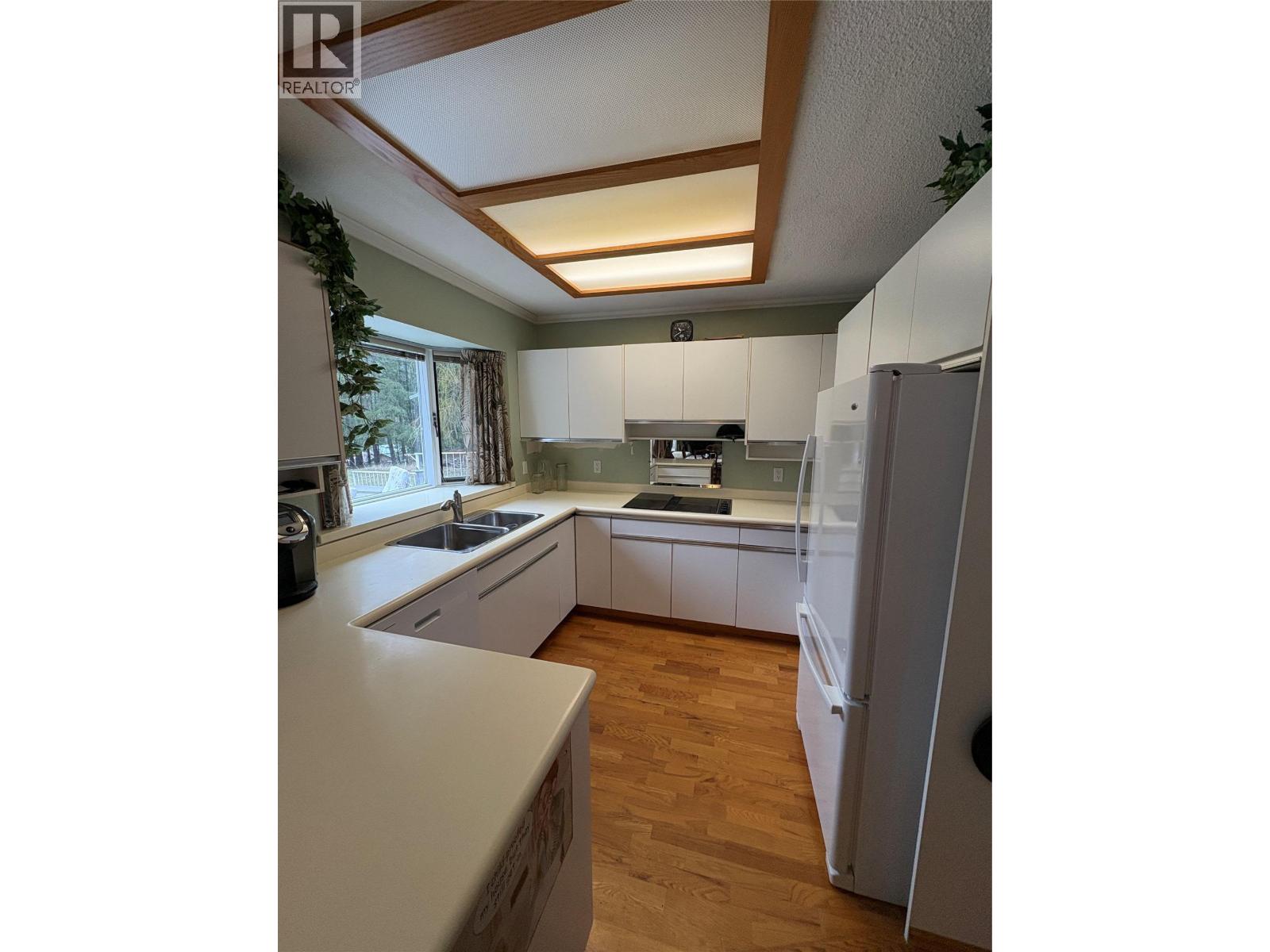 8764 Holding Road, Adams Lake