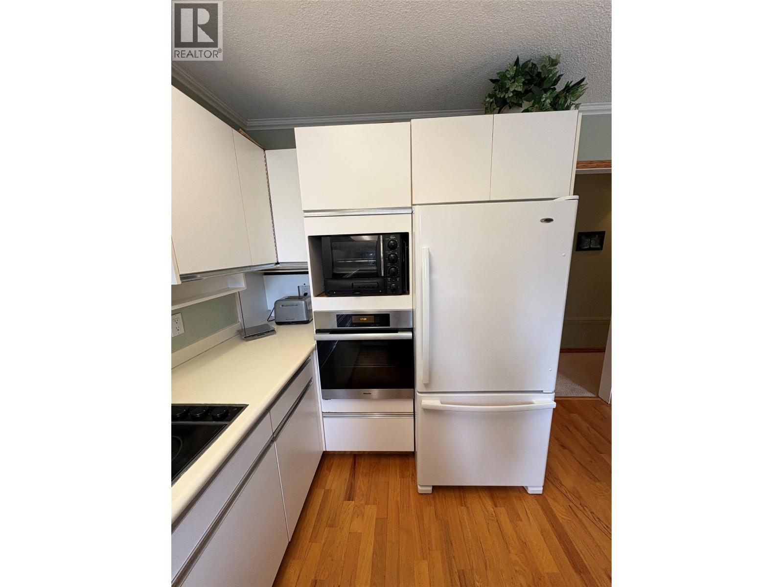 8764 Holding Road, Adams Lake