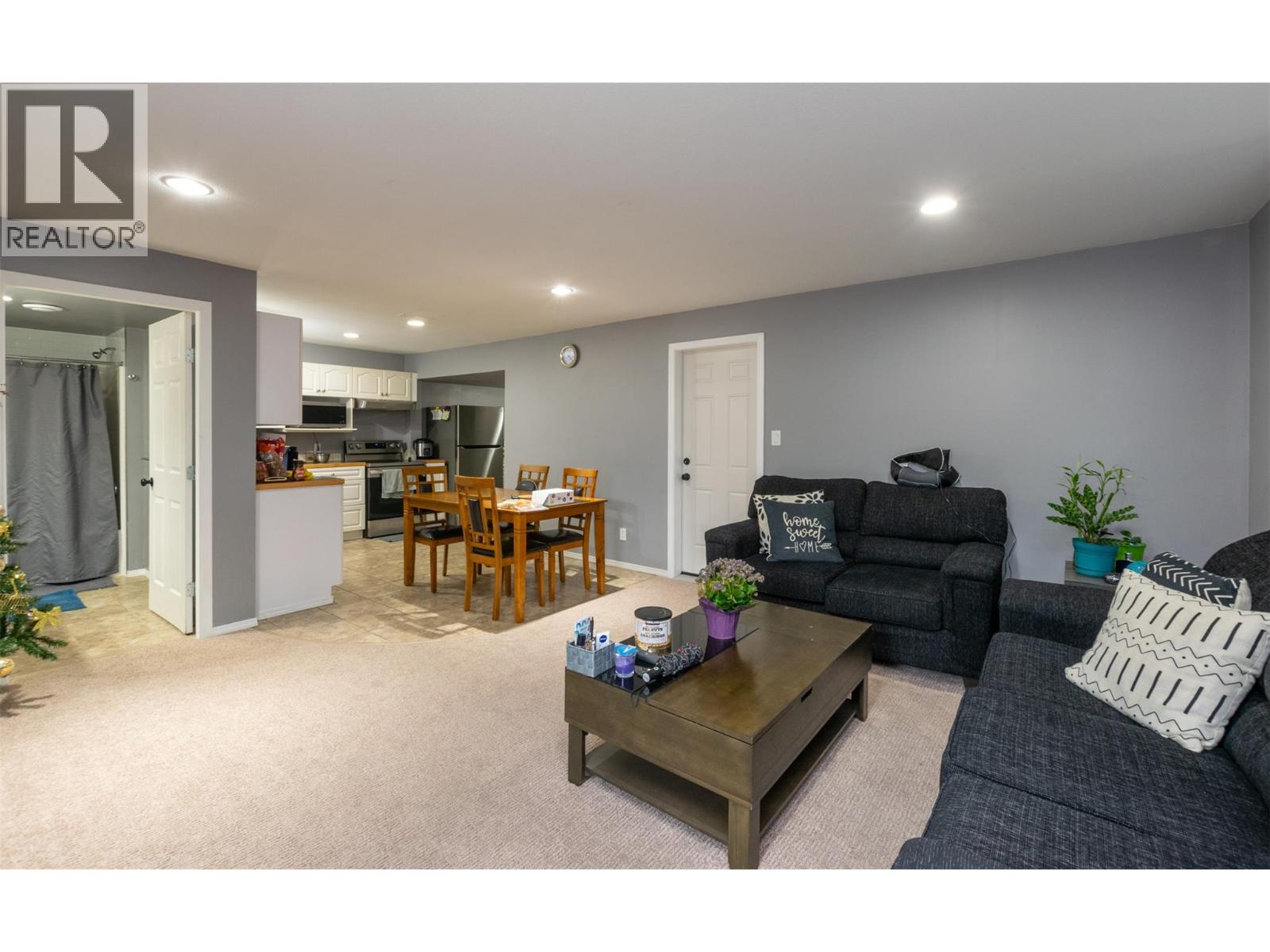 1350 13 AVENUE SE - 27