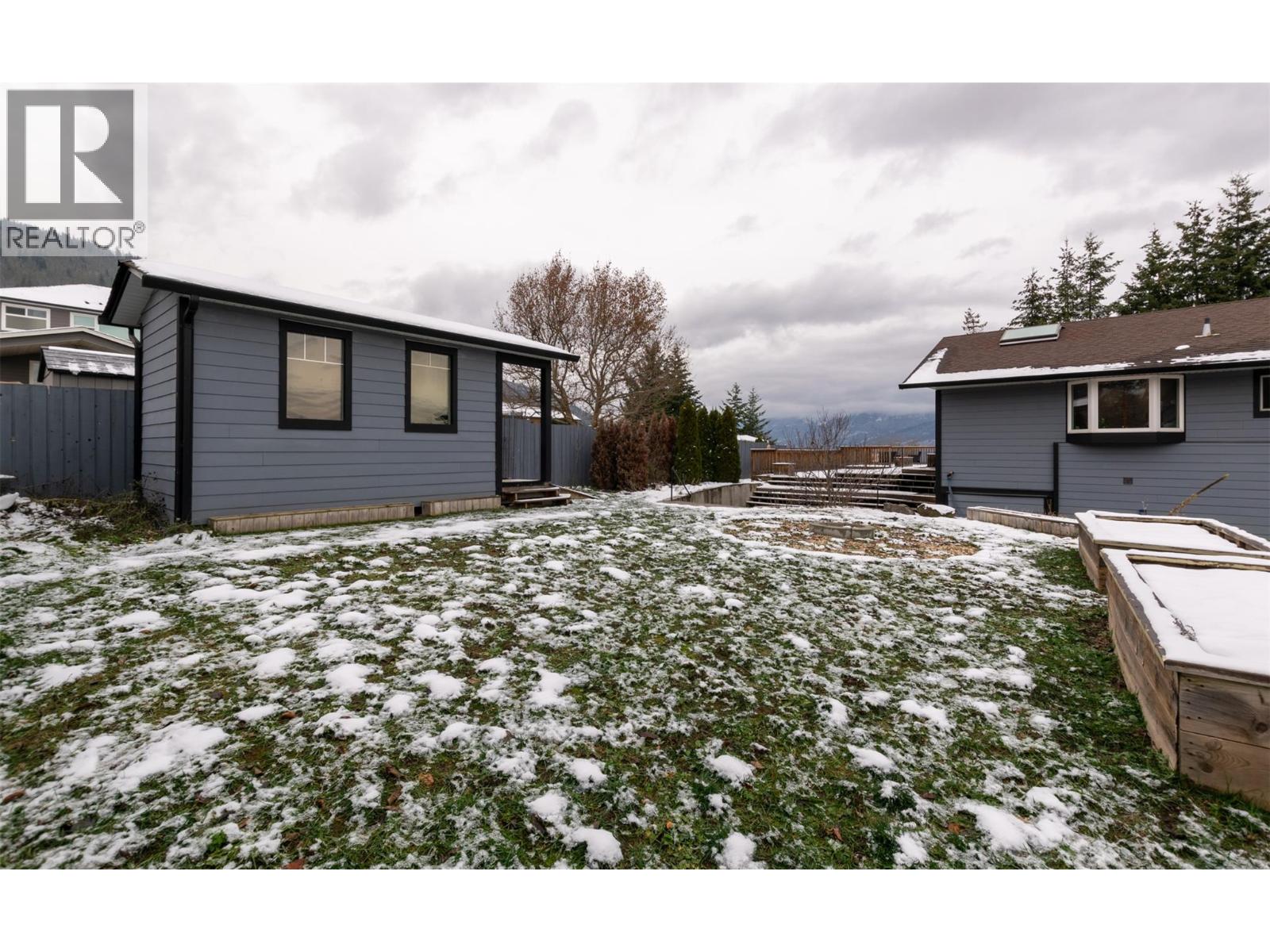 1350 13 AVENUE SE - 47