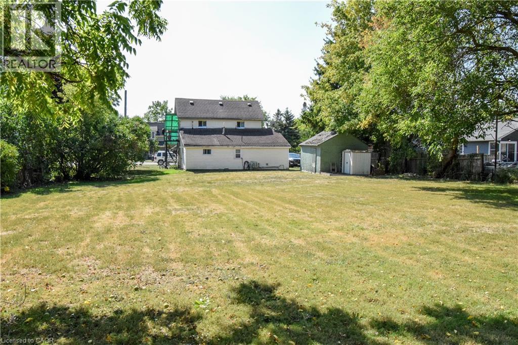 121 CROSS Street E - 9