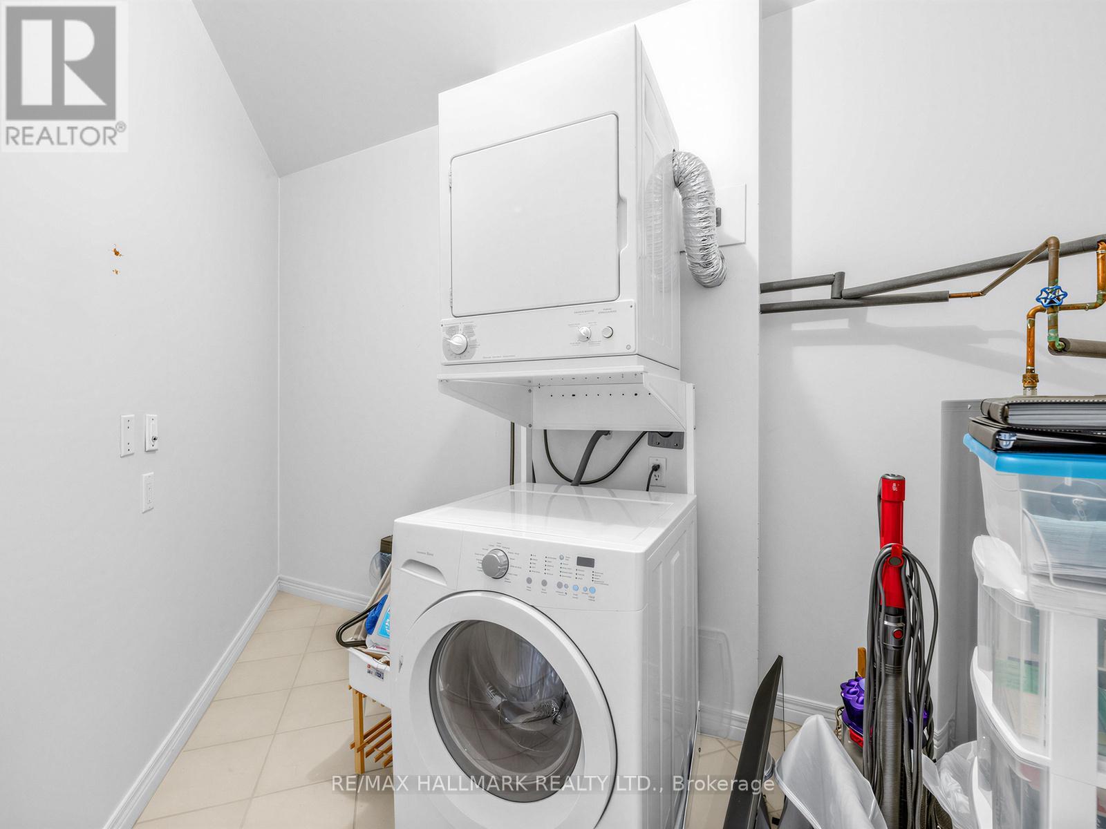 #724 1 LEASIDE PARK DRIVE - 28