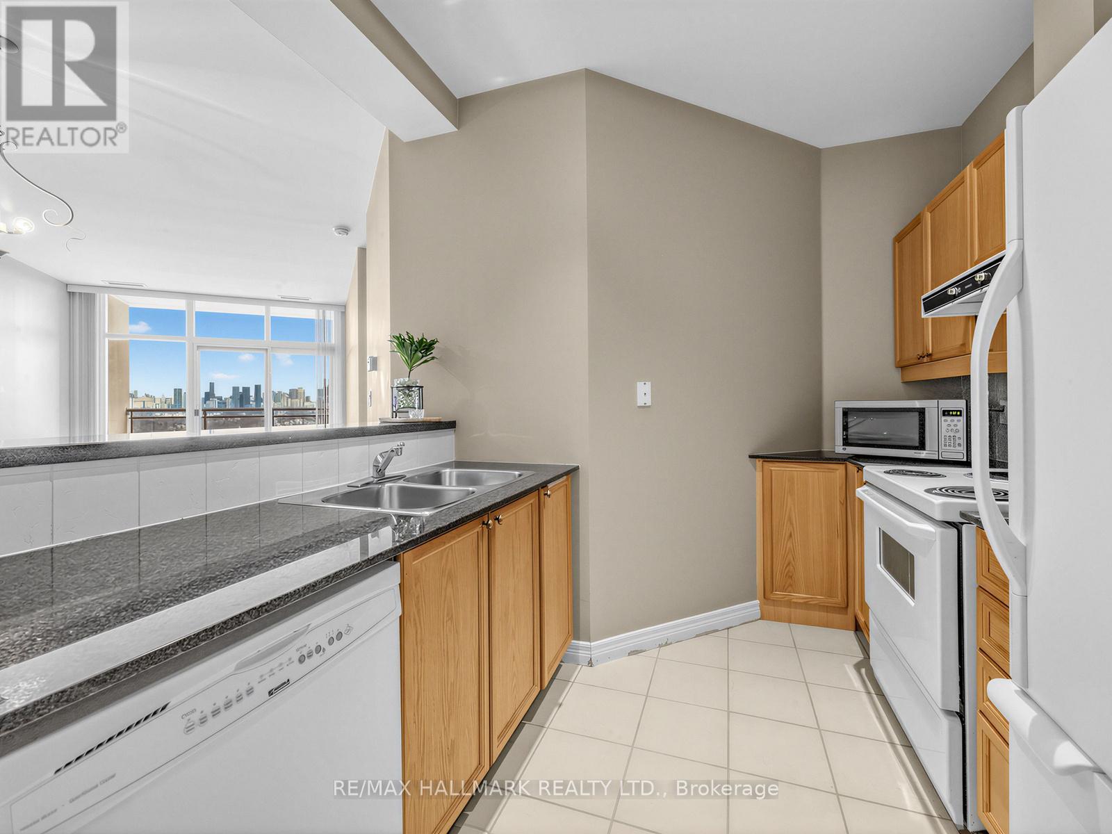 #724 1 LEASIDE PARK DRIVE - 7