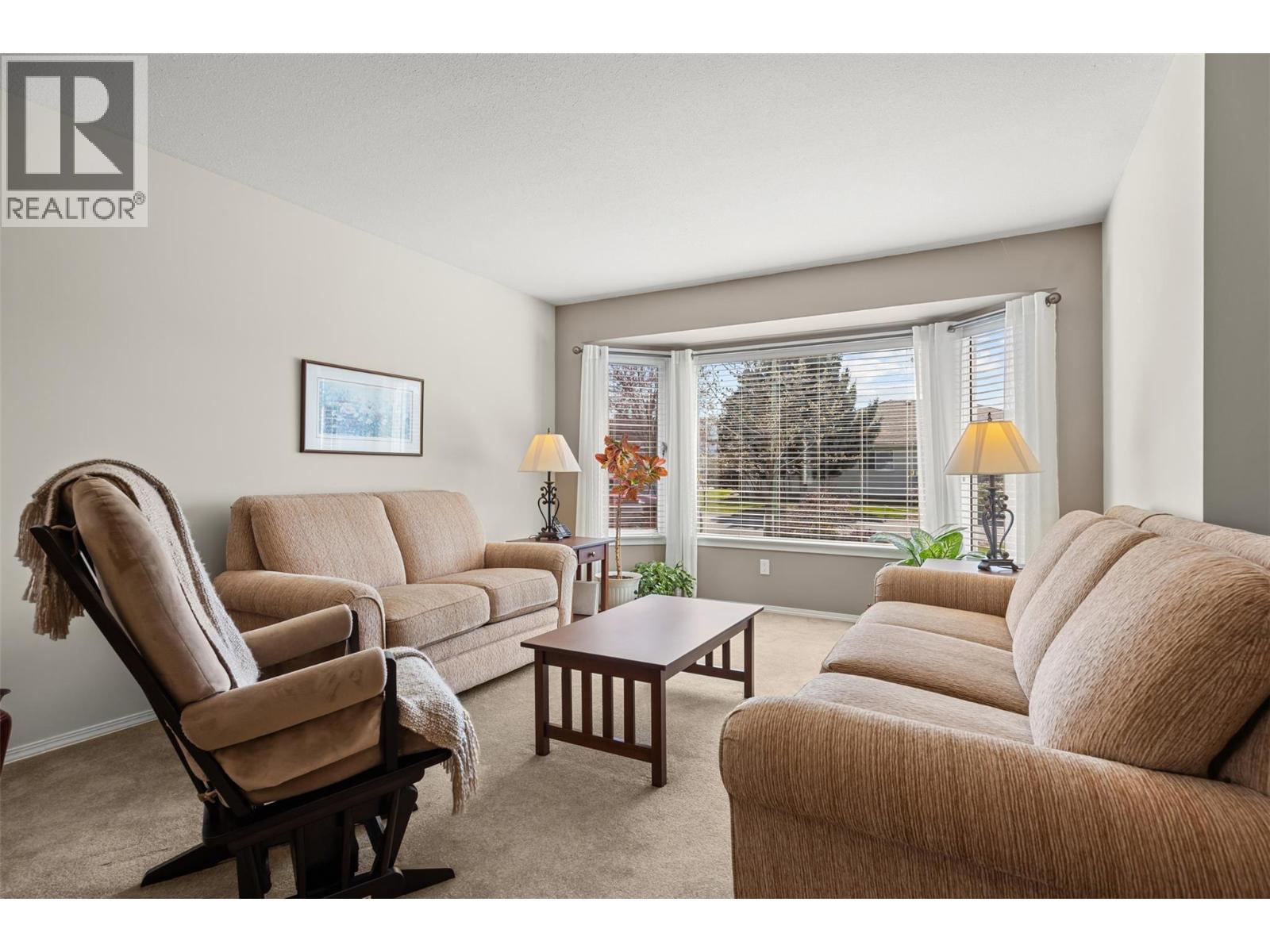 1384 NELSON Place, Kelowna