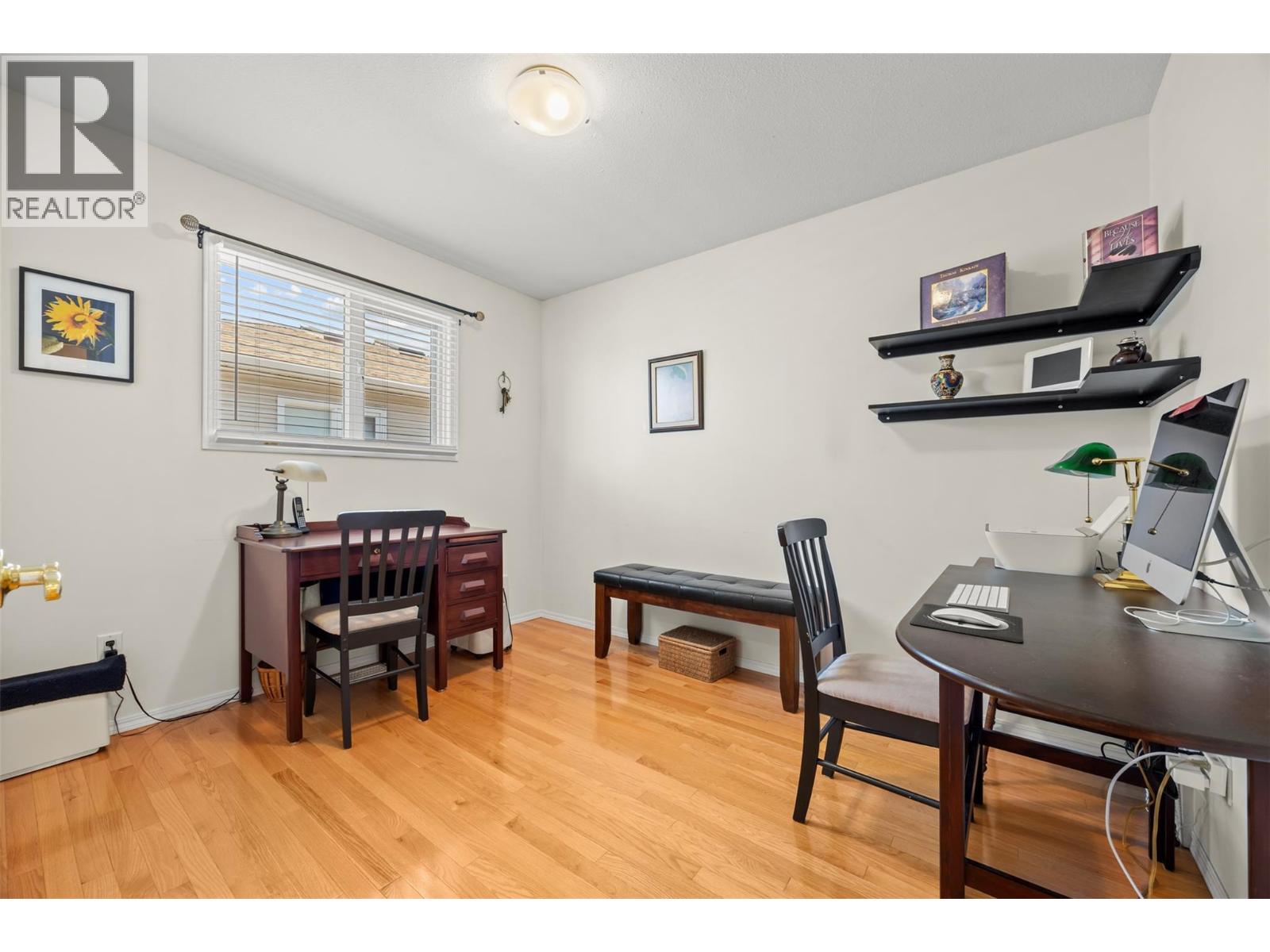 1384 NELSON Place, Kelowna