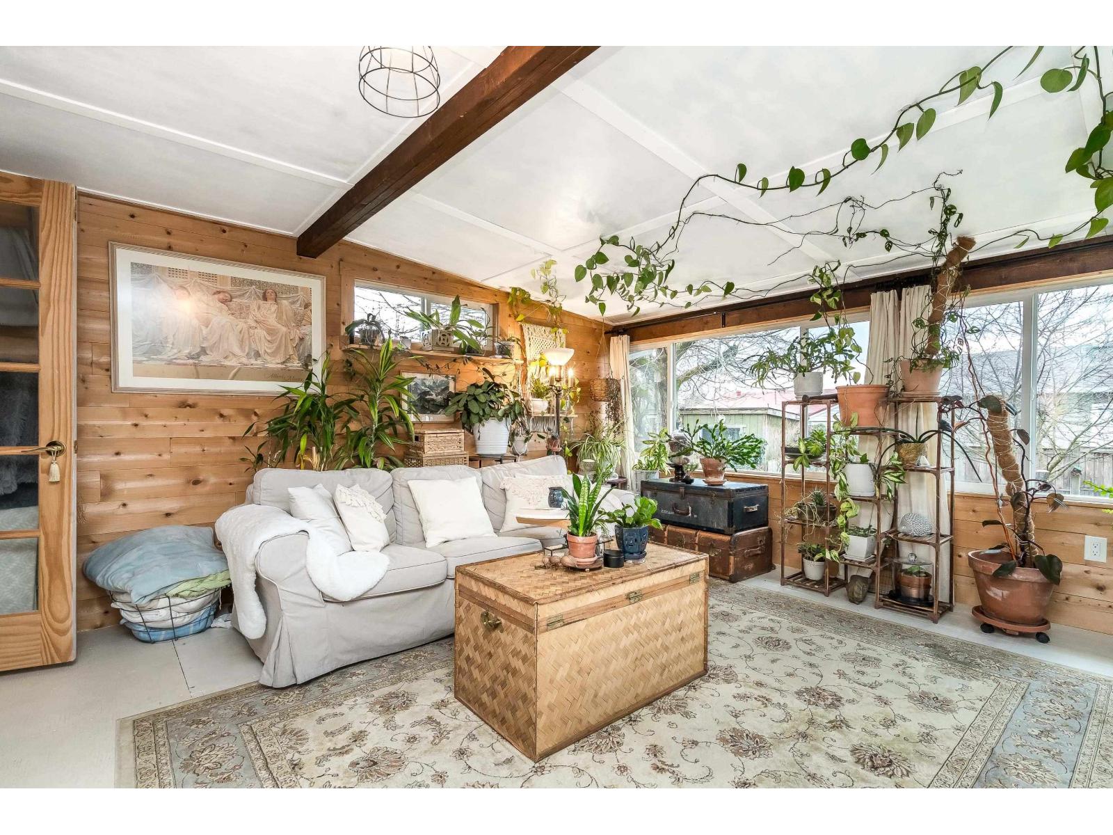 9727 HAZEL STREET, Chilliwack Proper East