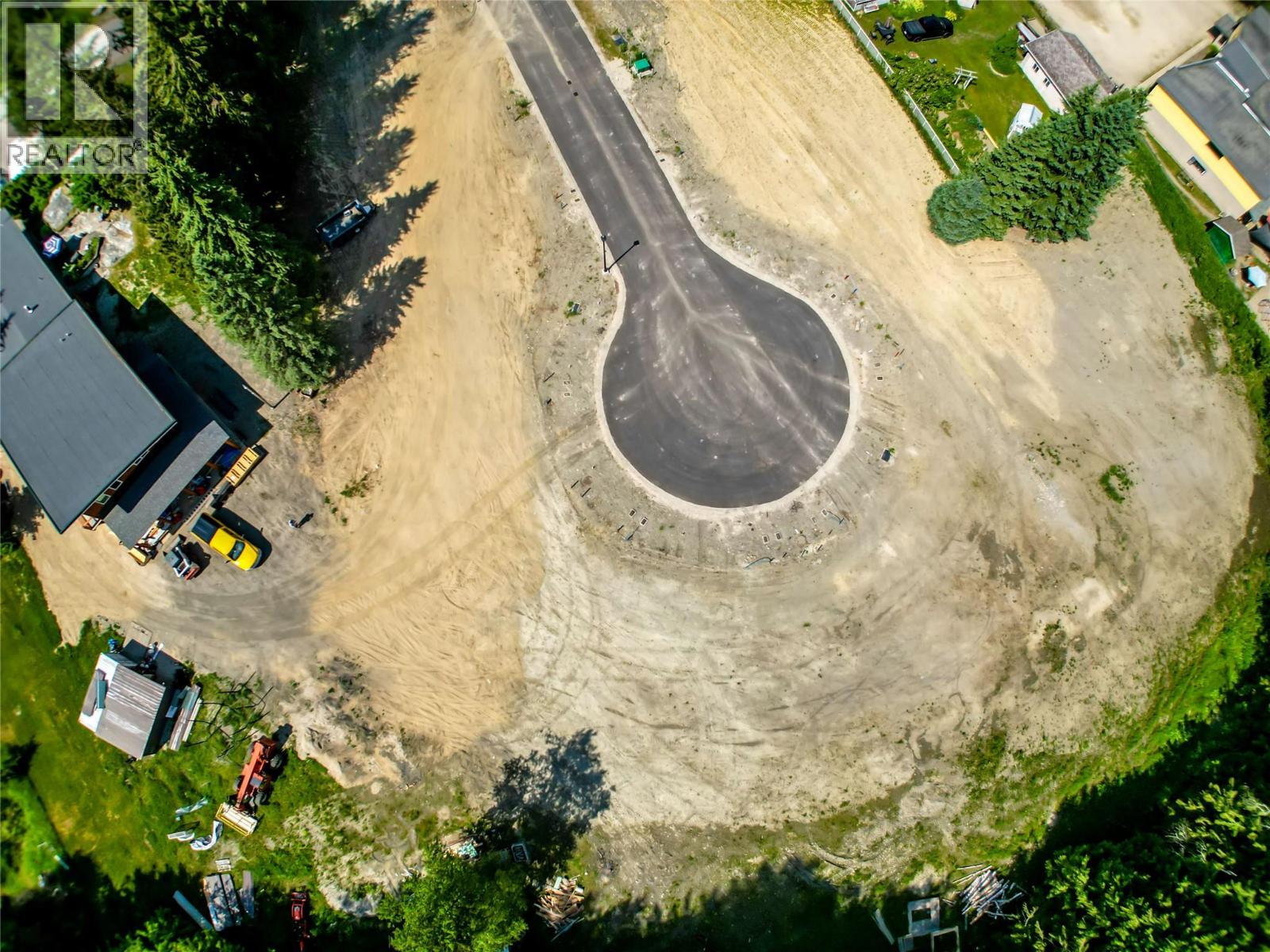  10-1445 Illecillewaet Road, Revelstoke