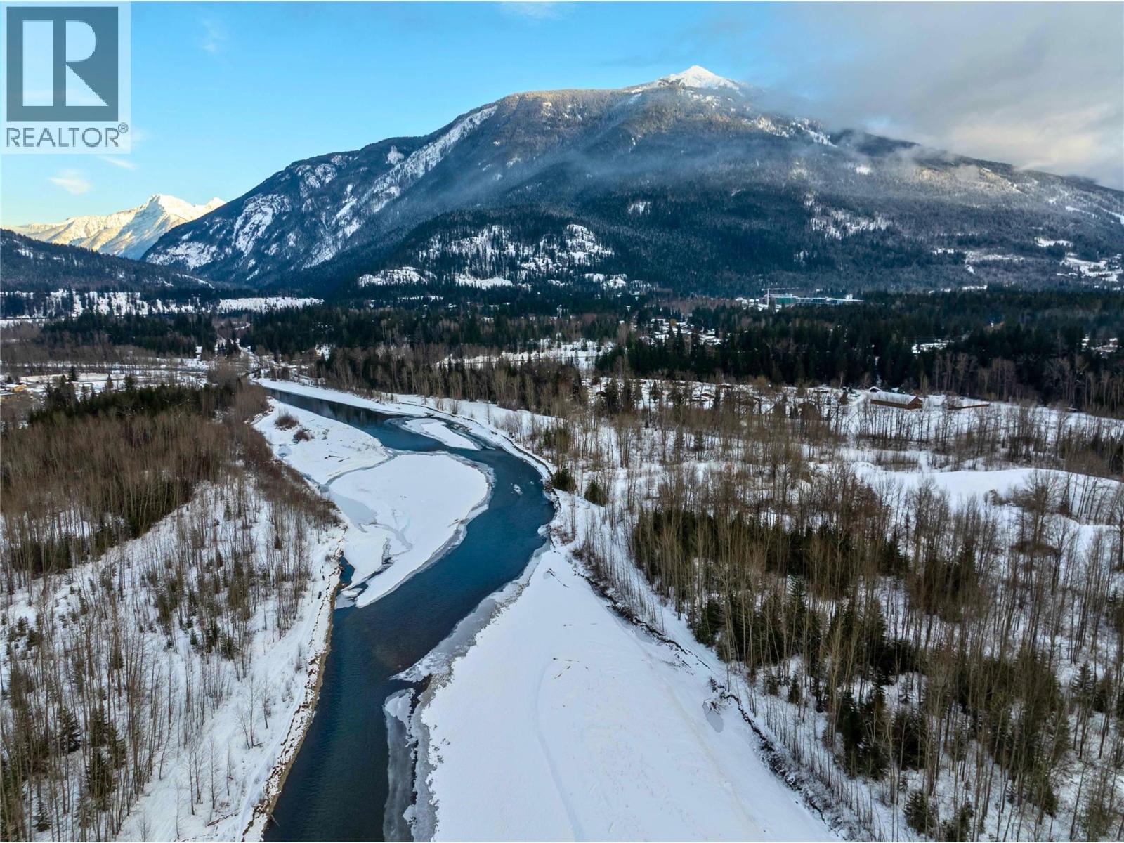  10-1445 Illecillewaet Road, Revelstoke