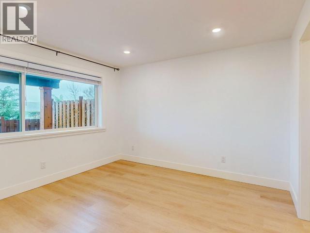 #B2 6900 BURNABY STREET - 22