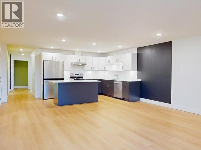 #B2 6900 BURNABY STREET - 5