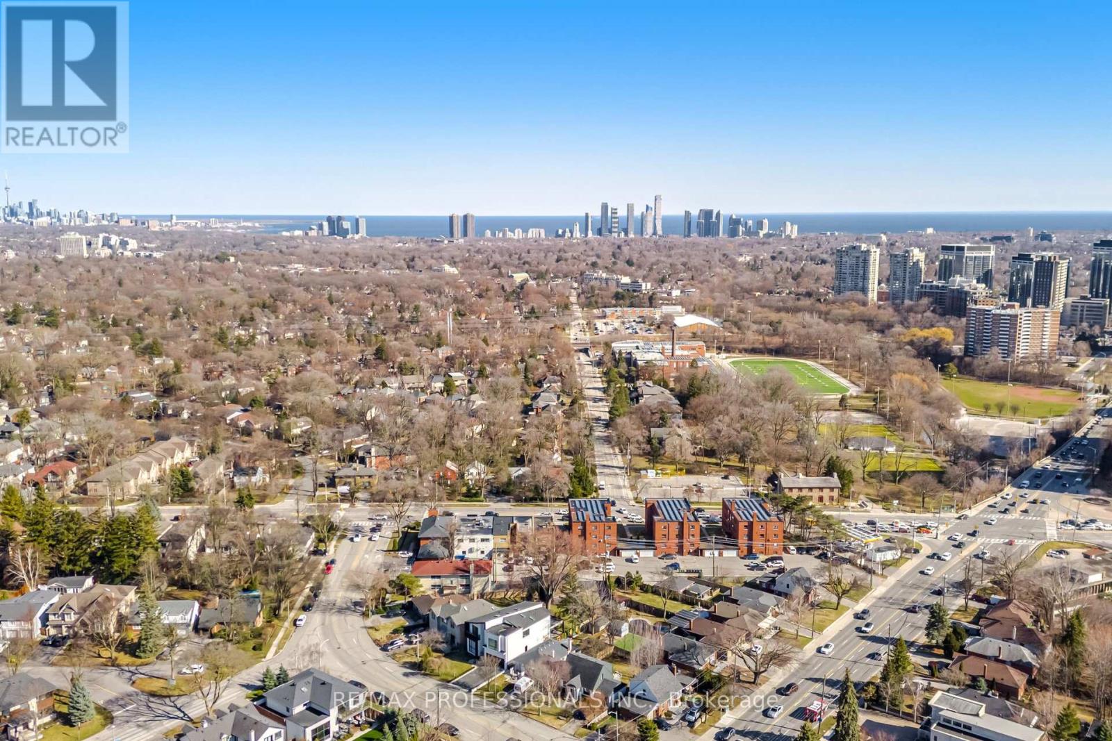 1 LOYALIST ROAD, Toronto (Kingsway South), Ontario
